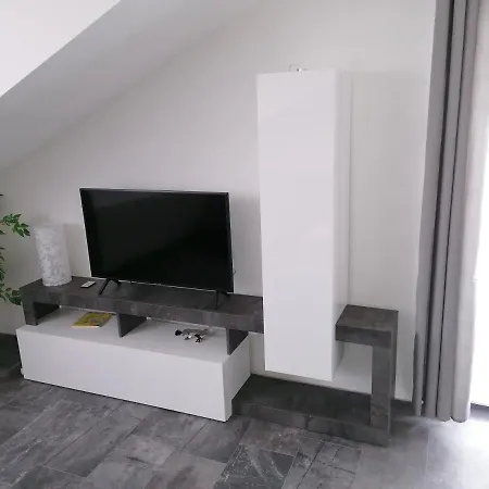 Stollis * بينسهايم